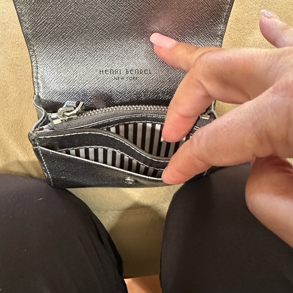 Henri Bendel Metallic Silver change purse wallet - Picture 8 of 11